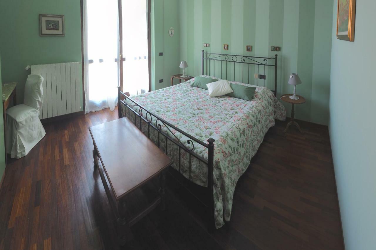 Ca' Rosa Bed & Breakfast Malnate Eksteriør billede